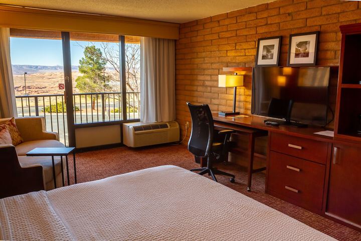 Room 29 of 53