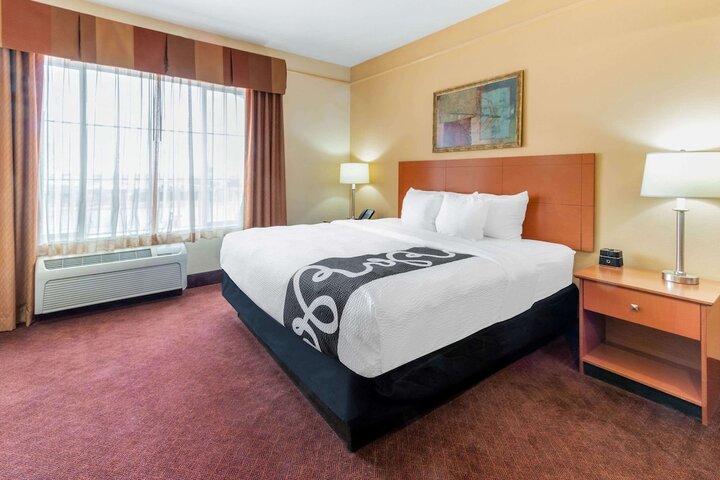 Room 14 of 30