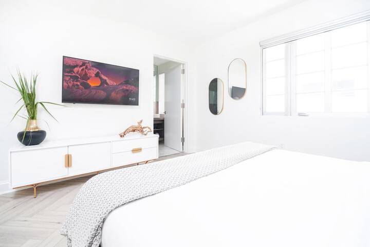 Room 100 of 117