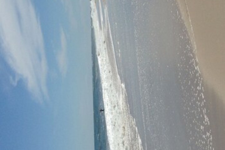 Brushwood House by Smith Point Beach