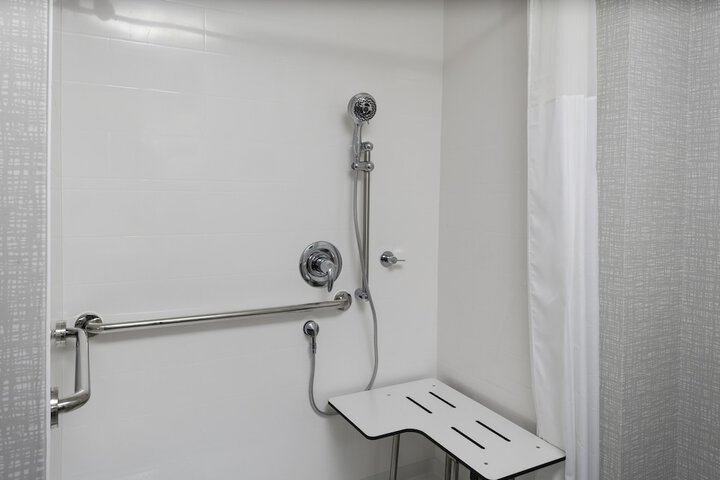 Room 20 of 32