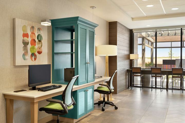 Business Center 48 of 48