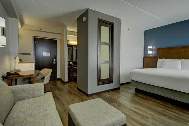 Room 19 of 35