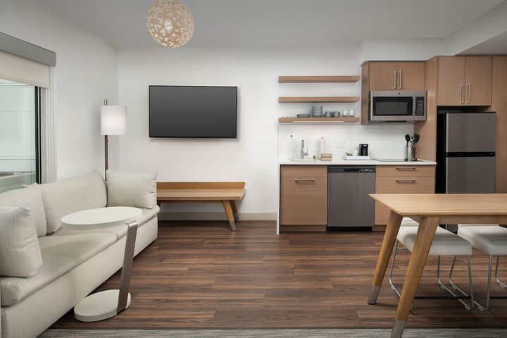 Room 20 of 44