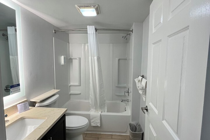 MainStay Suites Sterling near Dulles Town Center