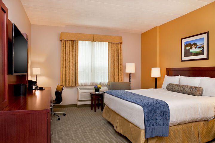 Room 7 of 17