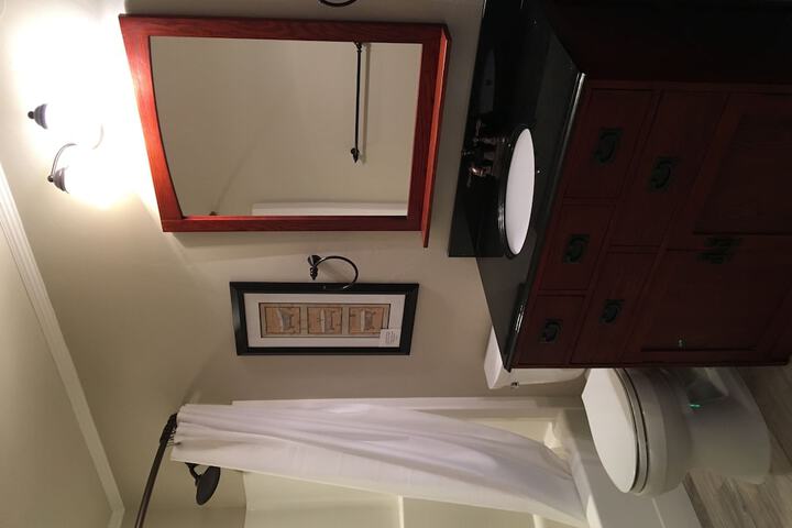Room 12 of 21