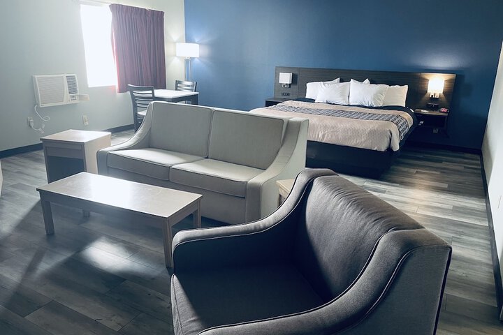 Room 35 of 43