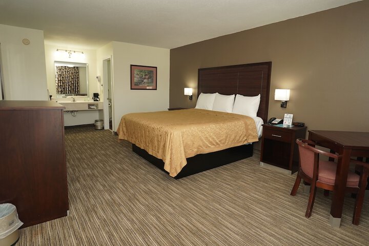 Madison Inn Lodge