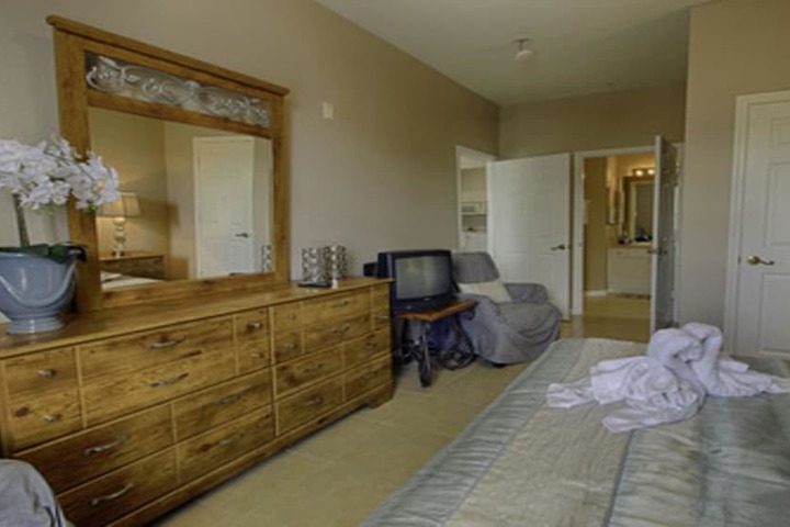Room 12 of 31