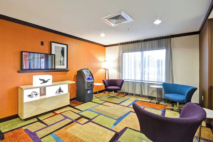 Fairfield Inn & Suites by Marriott Tampa Fairgrounds / Casino