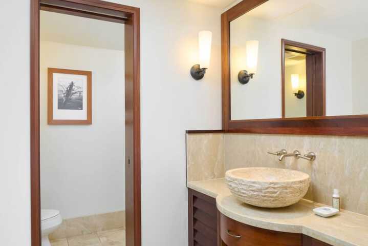 Royal Lahaina Resort & Bungalows