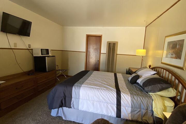 Room 28 of 81