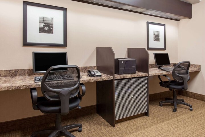Business Center 42 of 42