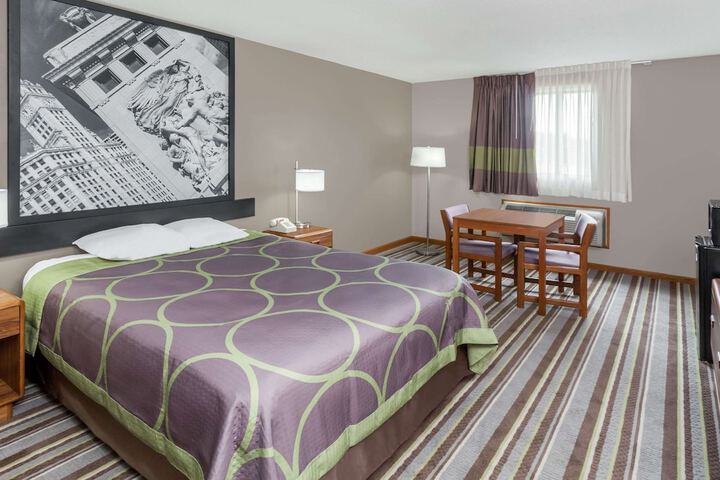 Room 13 of 25