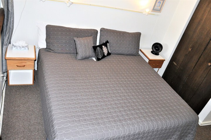 Room 15 of 24