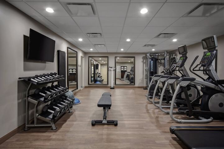 Staybridge Suites Holland by IHG