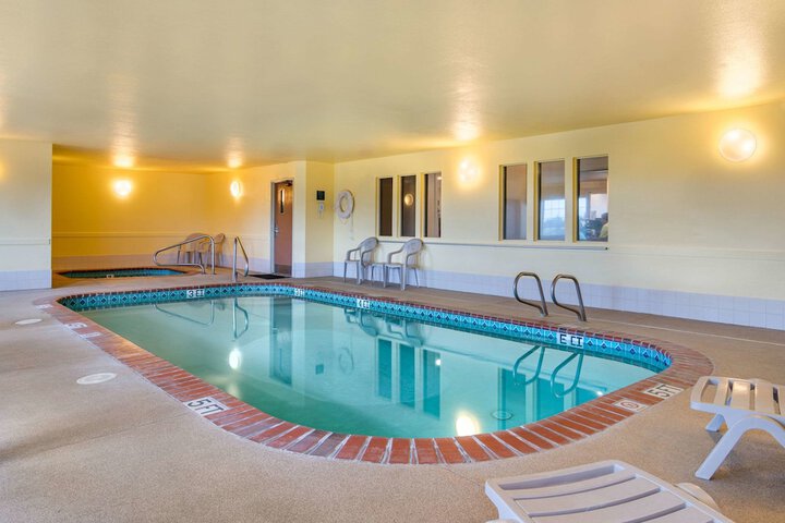 Pool 11 of 107