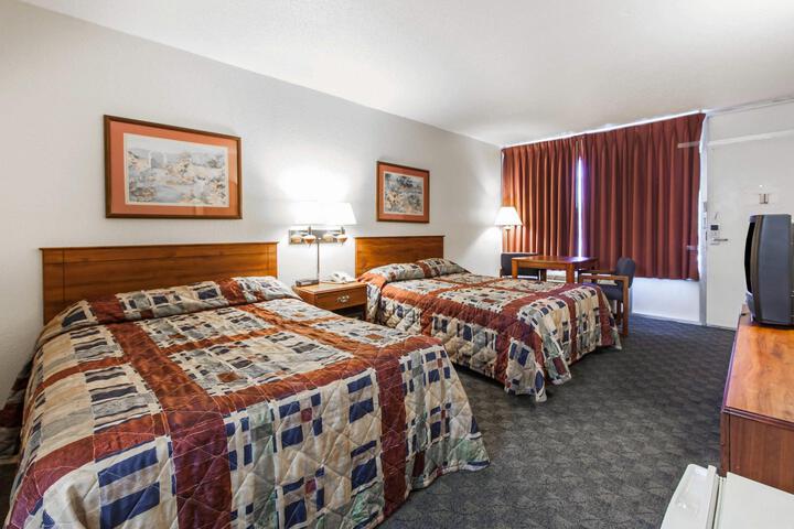 Travelodge by Wyndham Harriman