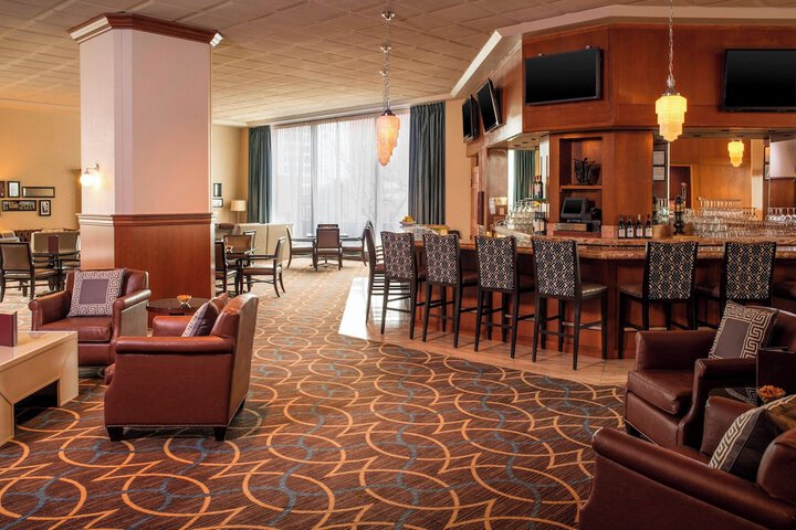 Lounge 29 of 31