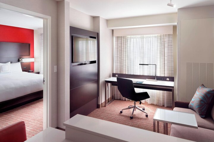 Room 16 of 33