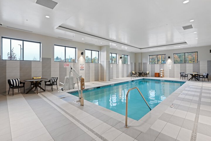Hotel Indigo Everett - Waterfront Place by IHG