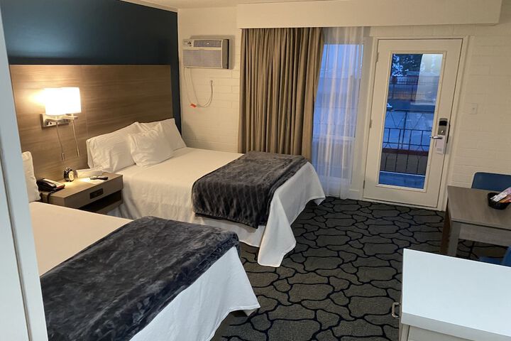 Room 45 of 130