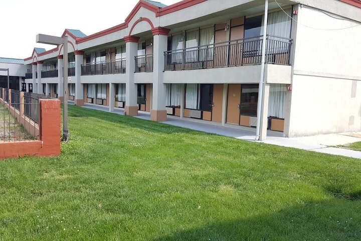Hotel 2 of 27