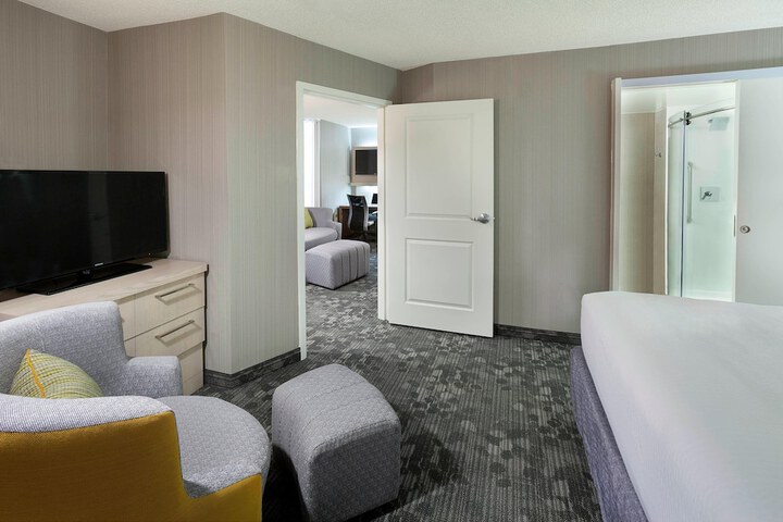 Room 34 of 68