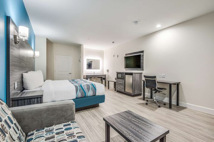 Room 21 of 24