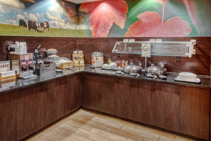 Breakfast/Coffee Service 26 of 30