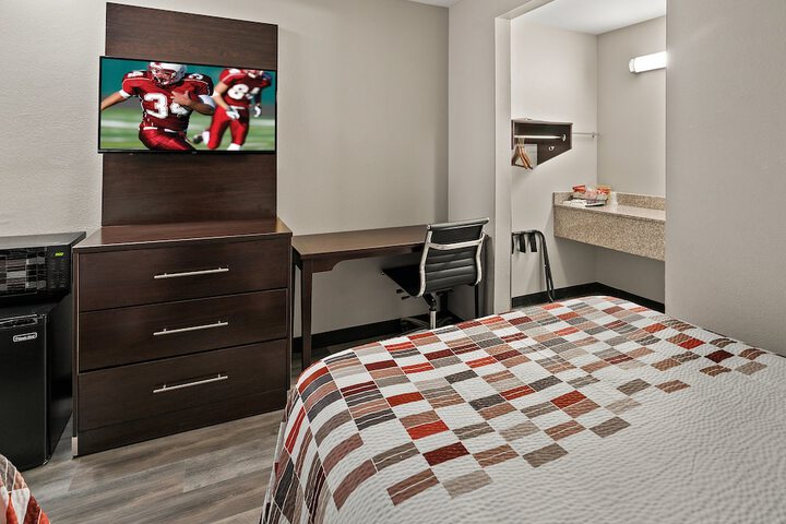 Room 29 of 33