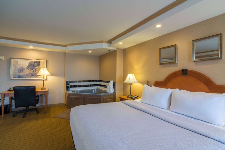 Room 43 of 75