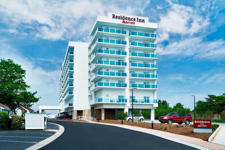 Hotel 8 of 64