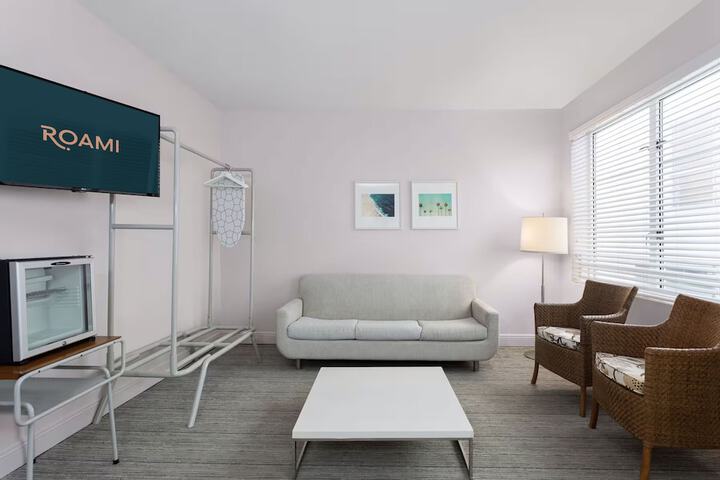 Room 30 of 32