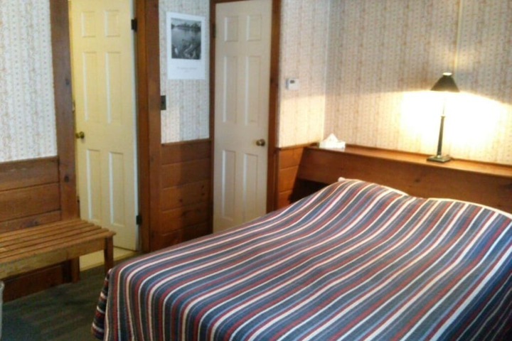 Room 22 of 32