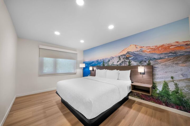 Clarion Pointe Kent - Seattle South