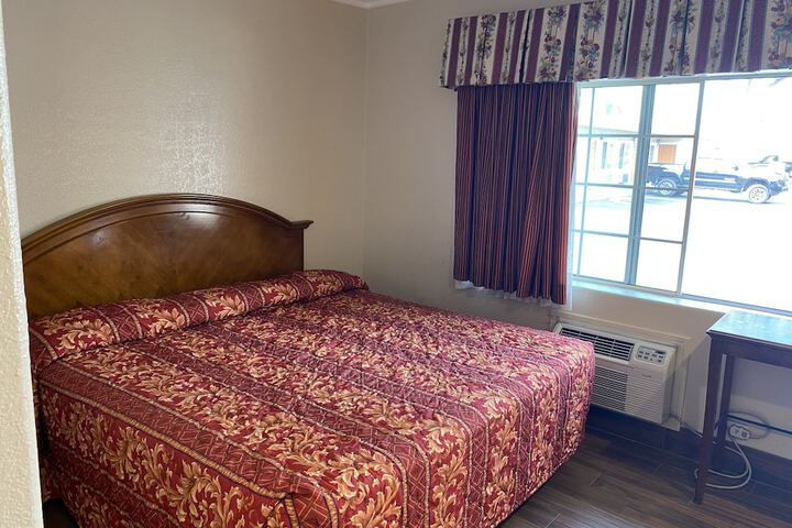 Room 19 of 52