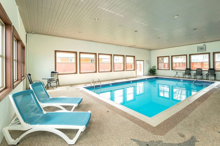 Pool 7 of 53