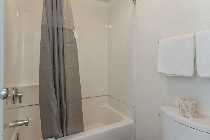 Room 12 of 29