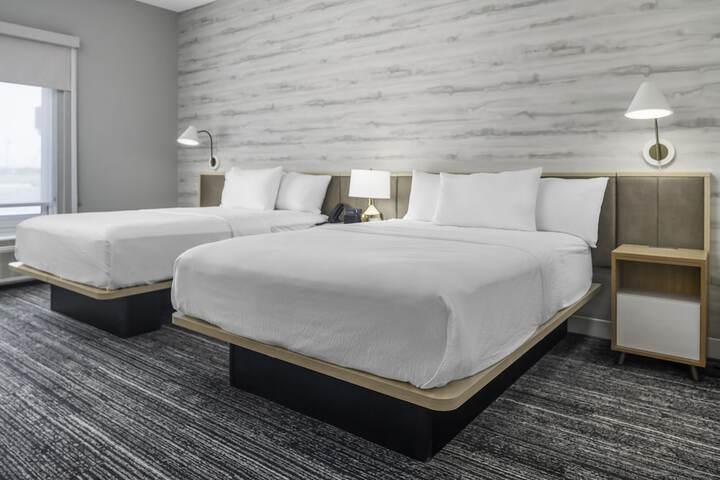 Room 15 of 27