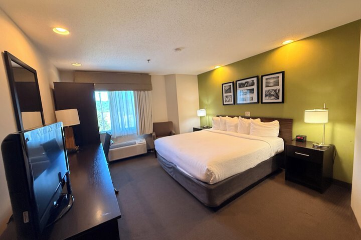 Sleep Inn & Suites Niantic North