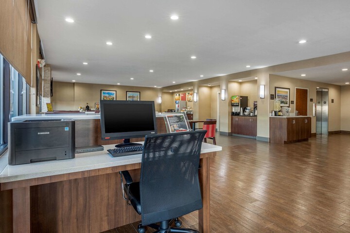 Business Center 46 of 46