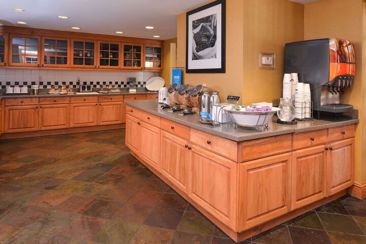 Breakfast/Coffee Service 46 of 59