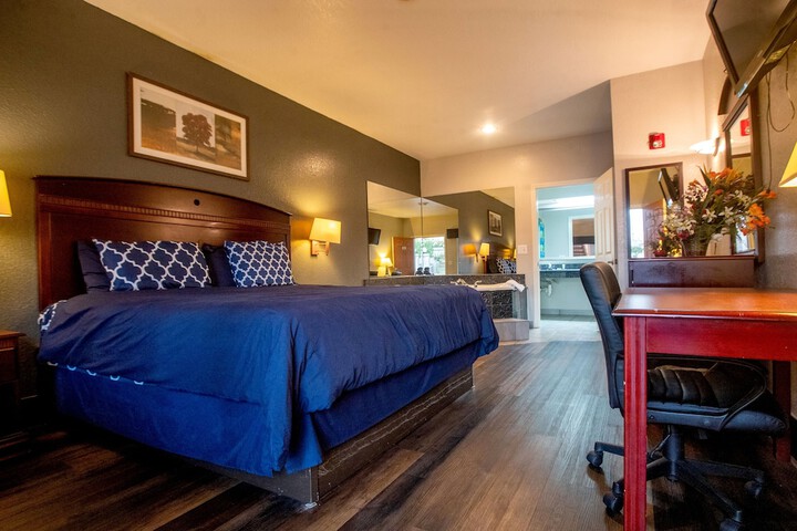 Room 15 of 31
