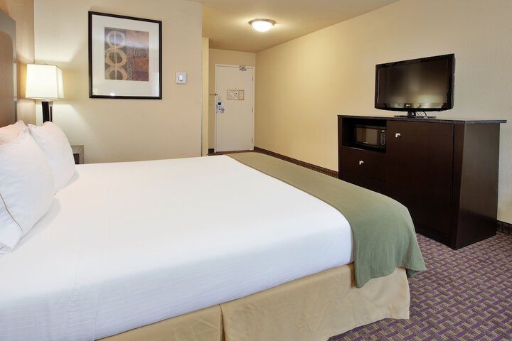 Room 18 of 31