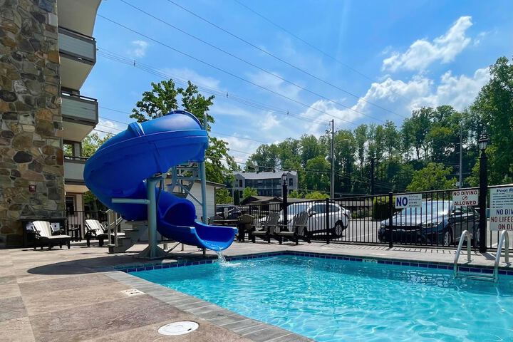 Pool 8 of 31