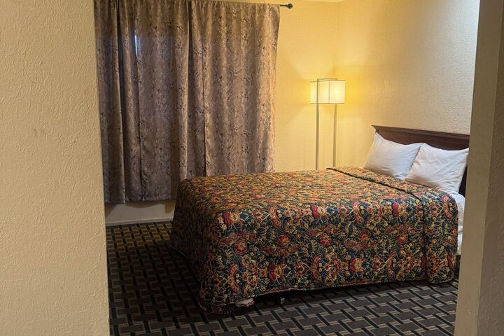 Cloud 9 Motel