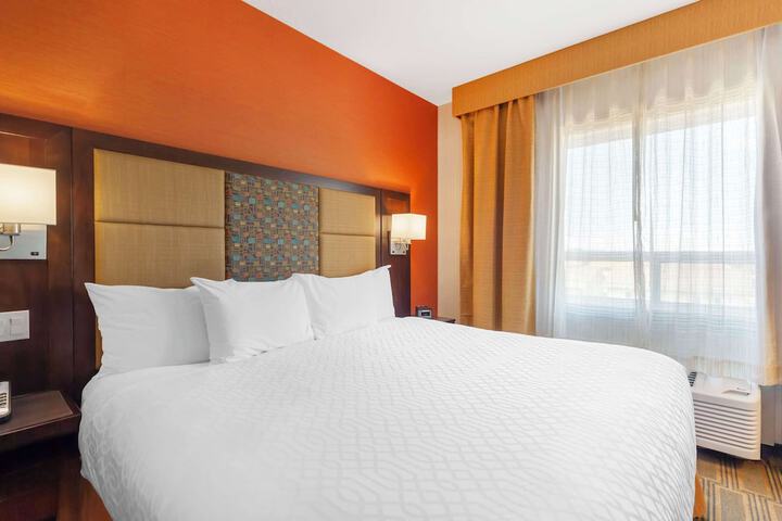 Best Western Plus Chateau Fort St. John