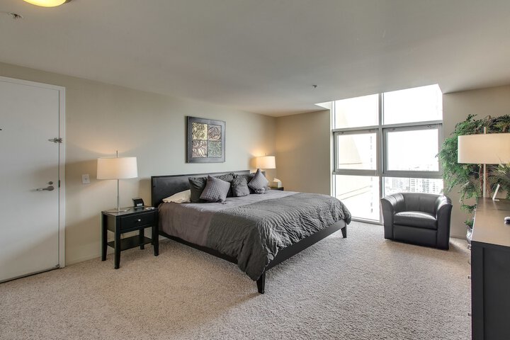 Room 31 of 107